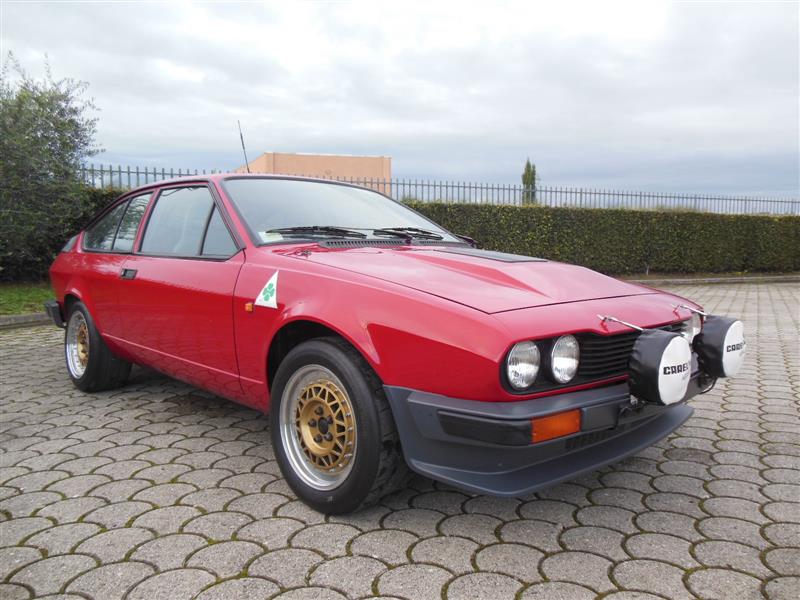 Alfa Romeo GTV6